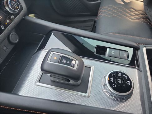 Used 2024 Mitsubishi Outlander SEL image 6