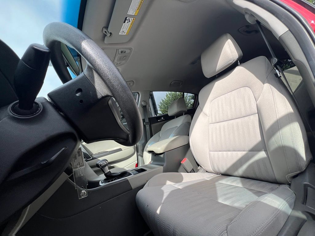 Used 2017 Kia Sportage LX FWD image 13