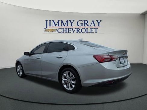 Used 2021 Chevrolet Malibu LT image 3