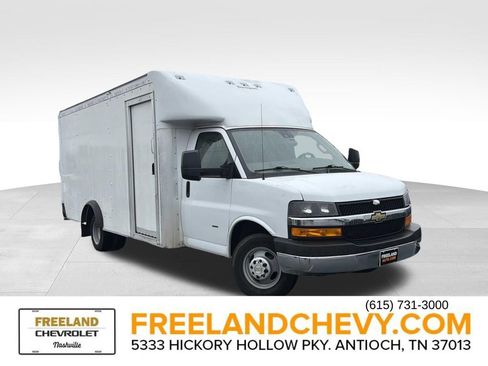 Used 2022 Chevrolet Express 3500 w/ Power Convenience Package image 1