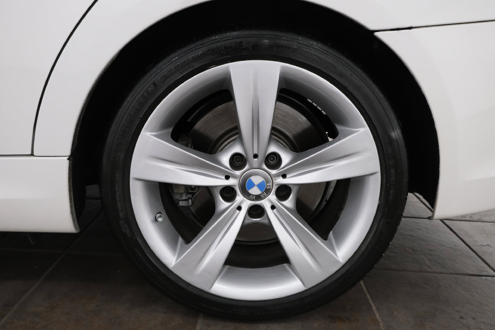 Used 2011 BMW 335i xDrive Sedan AWD/4WD image 34