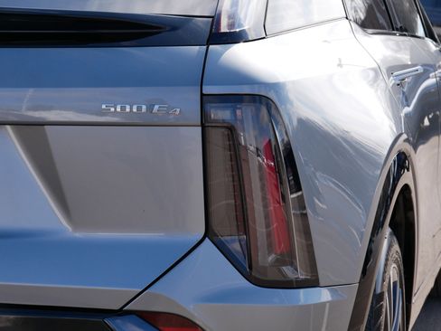 Certified 2025 Cadillac Optiq Sport 2 w/ LPO, Floor Liner Package image 17