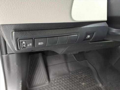 New 2026 Toyota Corolla LE image 10