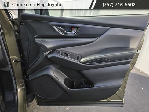 Used 2024 Subaru Ascent Onyx Edition image 44