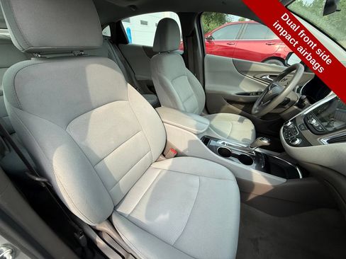 Used 2020 Chevrolet Malibu LT FWD image 41