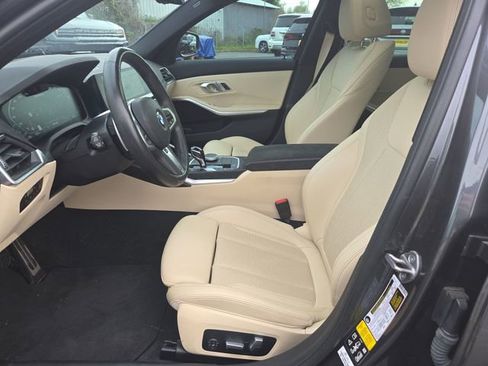 Used 2022 BMW M340i xDrive image 10