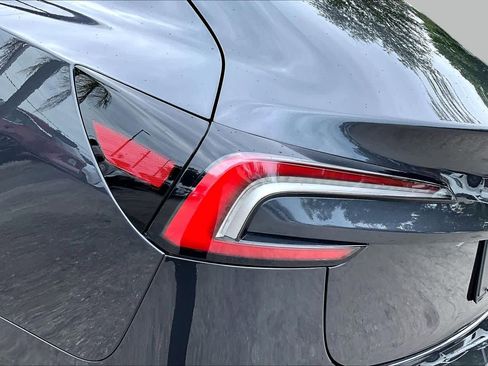 Used 2025 Tesla Model 3 Long Range RWD image 26