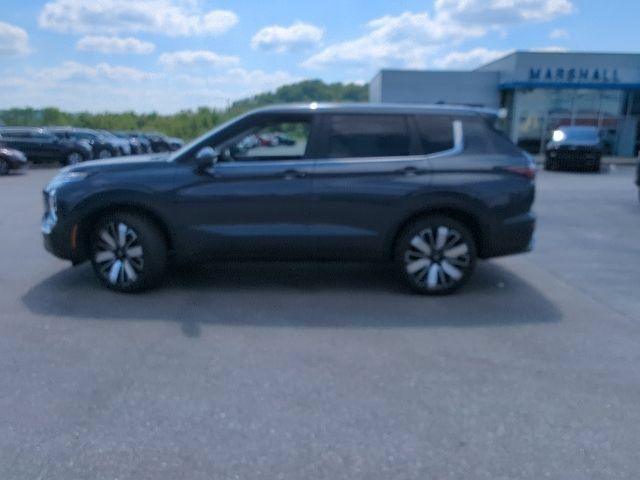 Used 2025 Mitsubishi Outlander SE AWD/4WD image 34
