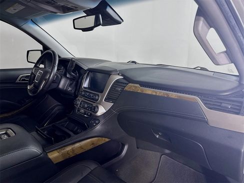 Used 2017 GMC Yukon XL Denali w/ Open Road Package image 31