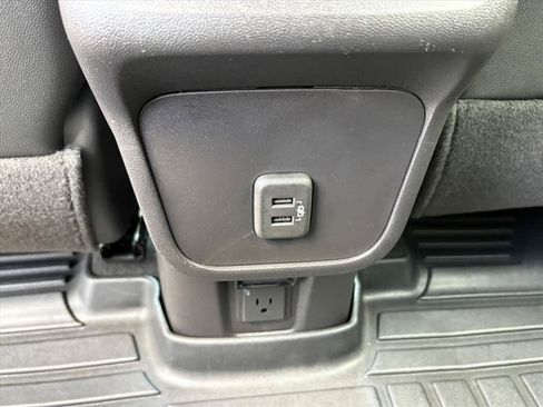 Used 2024 Chevrolet Equinox RS w/ RS Leather Package AWD/4WD image 10