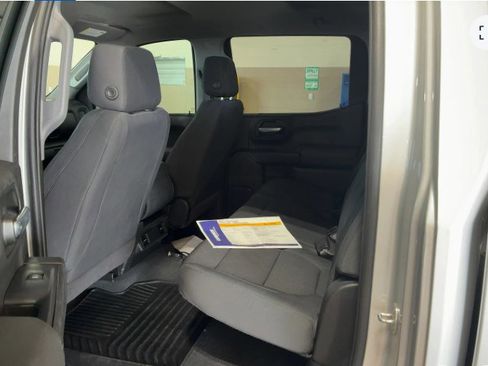 Used 2021 Chevrolet Silverado 1500 Custom image 10