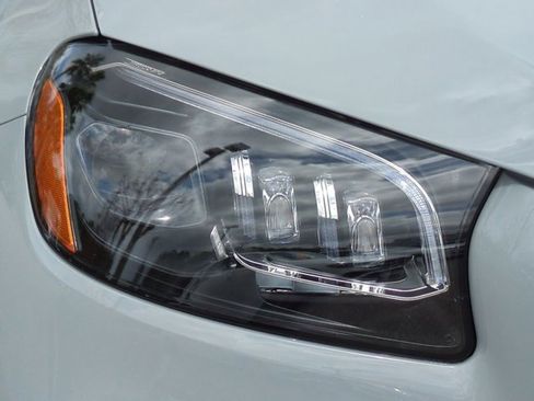 Certified 2024 Mercedes-Benz GLS 580 GLS 580 image 10