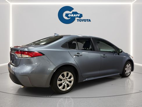 Used 2025 Toyota Corolla LE FWD image 6