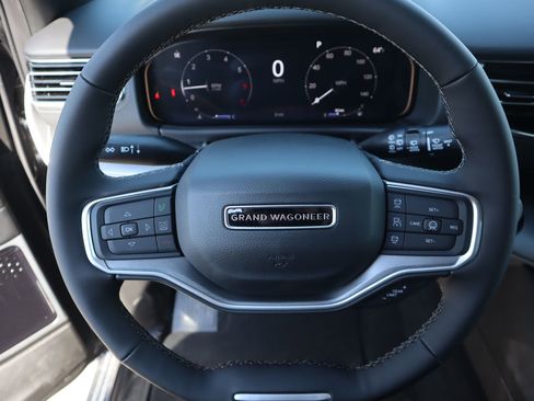 New 2026 Jeep Grand Wagoneer Limited AWD/4WD image 3