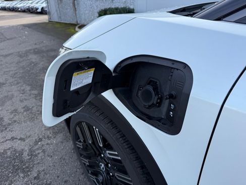 New 2026 Nissan Leaf Platinum+ w/ Cargo Package (Platinum+) image 13