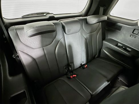 Used 2020 Hyundai Palisade SEL w/ Premium Package image 27