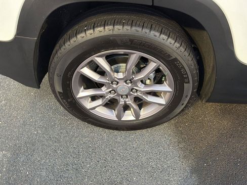Used 2023 GMC Terrain SLT FWD image 40