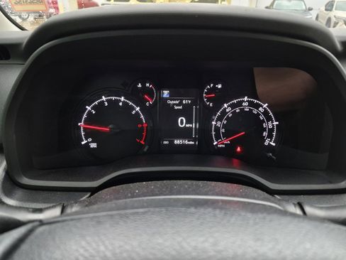 Used 2022 Toyota 4Runner SR5 image 19