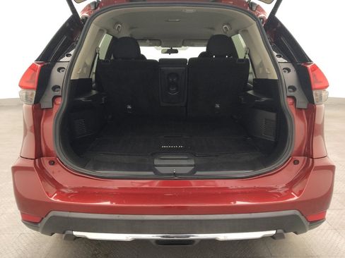 Used 2018 Nissan Rogue SV w/ Premium Package image 29