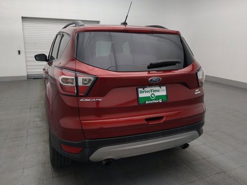 Used 2017 Ford Escape SE w/ Equipment Group 201A FWD image 6