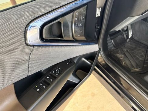Used 2025 BMW X3 xDrive30i w/ M Sport Package AWD/4WD image 14