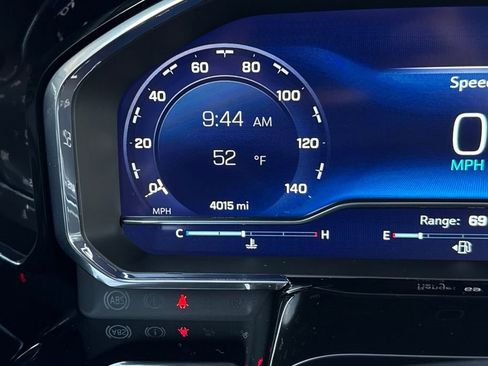 Certified 2025 Chevrolet Silverado 2500 ZR2 w/ Technology Package image 31