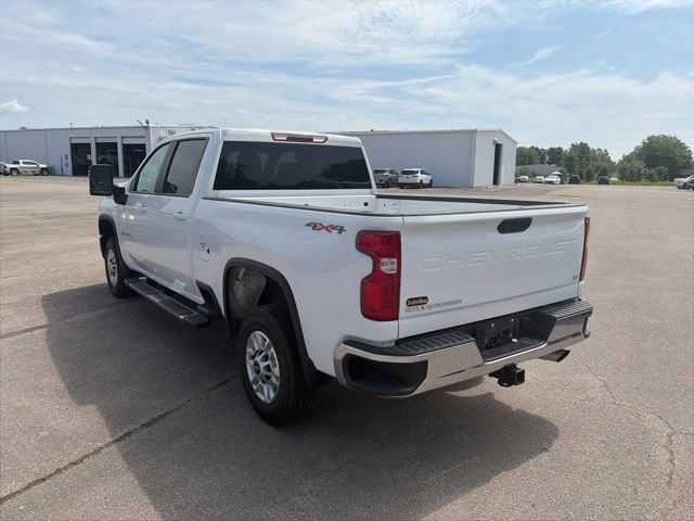 Used 2025 Chevrolet Silverado 2500 LT w/ Convenience Package AWD/4WD image 4