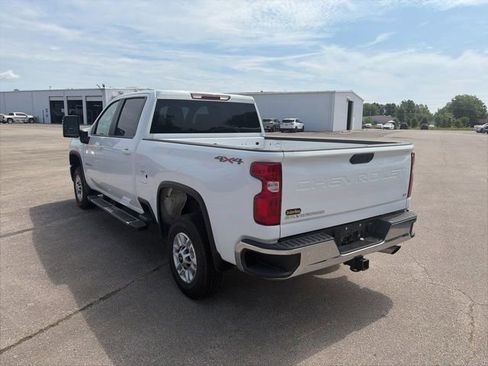 Used 2025 Chevrolet Silverado 2500 LT w/ Convenience Package AWD/4WD image 4