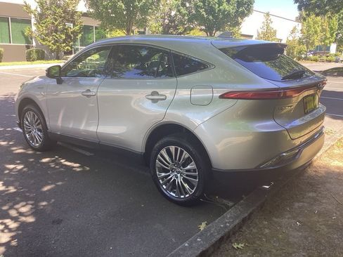 Used 2021 Toyota Venza Limited w/ Advanced Technology Package AWD/4WD image 8