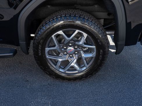 New 2026 GMC Sierra 1500 SLT w/ SLT Premium Plus Package image 9