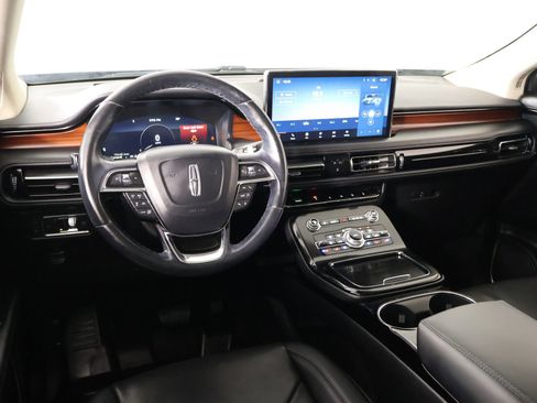 Used 2022 Lincoln Nautilus Reserve w/ Equipment Group 201A FWD image 2