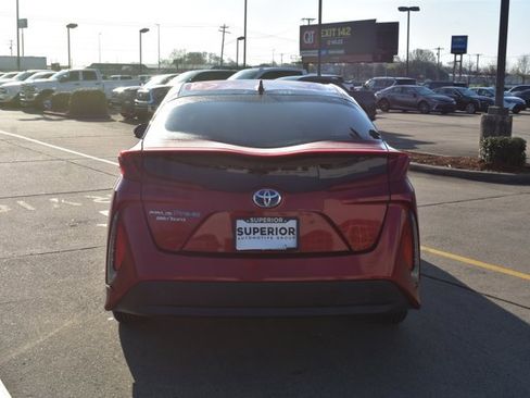 Used 2019 Toyota Prius Prime Plus image 6