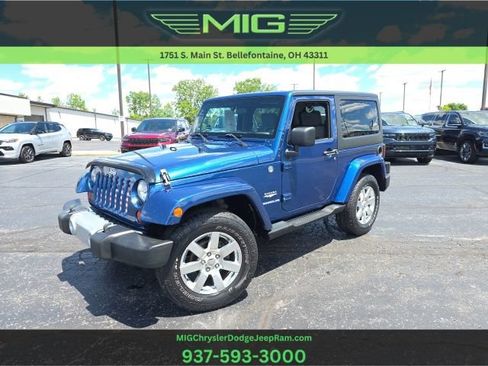 Used 2010 Jeep Wrangler Sahara w/ Dual Top Group AWD/4WD image 1