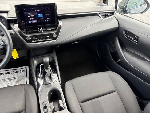 Used 2024 Toyota Corolla LE FWD image 5