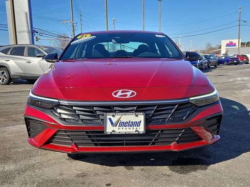 Used 2025 Hyundai Elantra Sport image 34