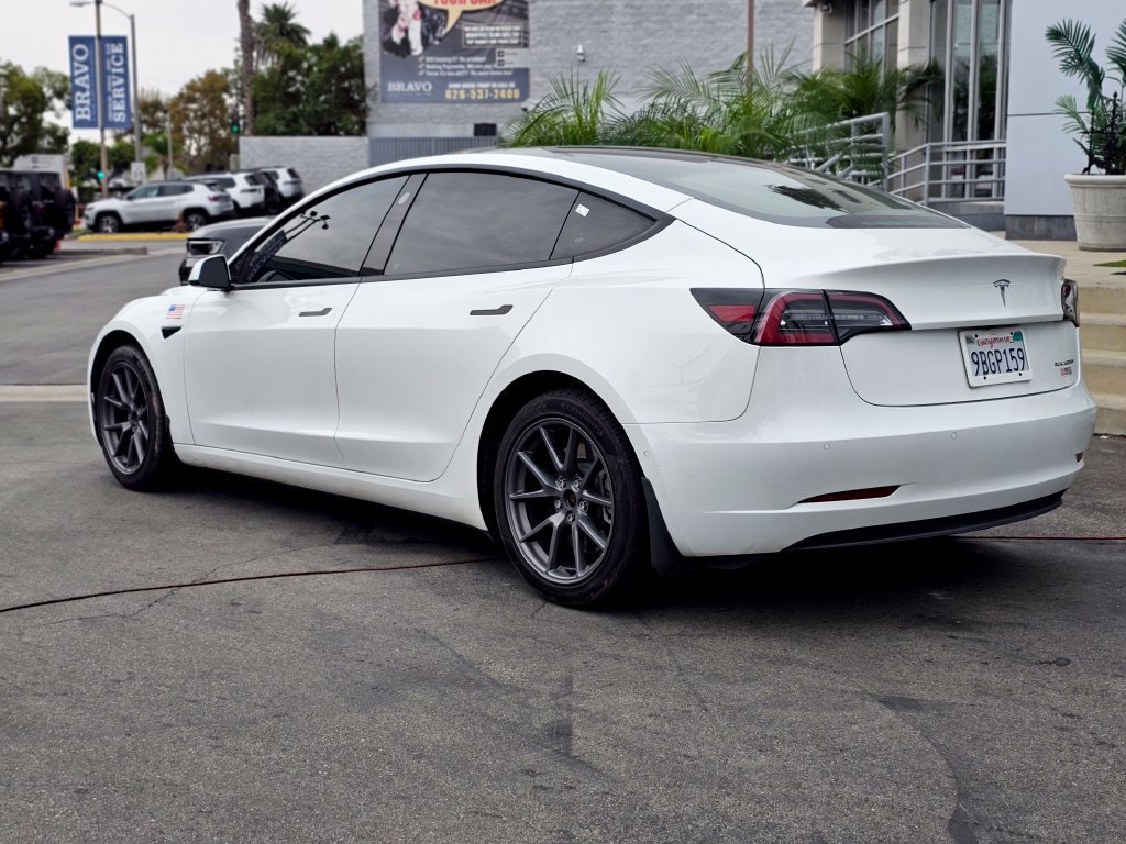Used 2022 Tesla Model 3 Long Range AWD/4WD image 5