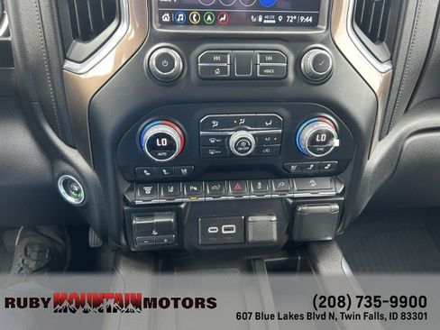 Used 2023 Chevrolet Silverado 3500 High Country w/ Z71 Off-Road Package AWD/4WD image 11