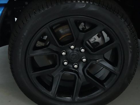 Used 2025 RAM 1500 Laramie w/ Night Edition AWD/4WD image 39