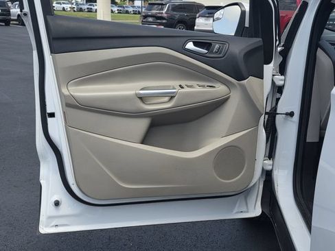 Used 2017 Ford Escape SE AWD/4WD image 13
