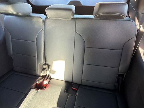 New 2026 Chevrolet Traverse LT image 18