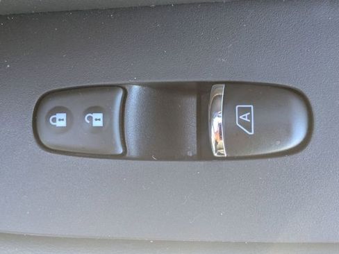 Used 2024 Nissan Murano SL image 34