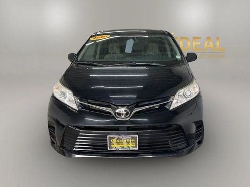 Used 2020 Toyota Sienna LE image 6