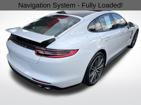 Used 2018 Porsche Panamera 4S image 10