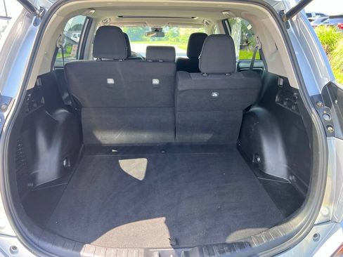 Used 2017 Toyota RAV4 XLE AWD/4WD image 11