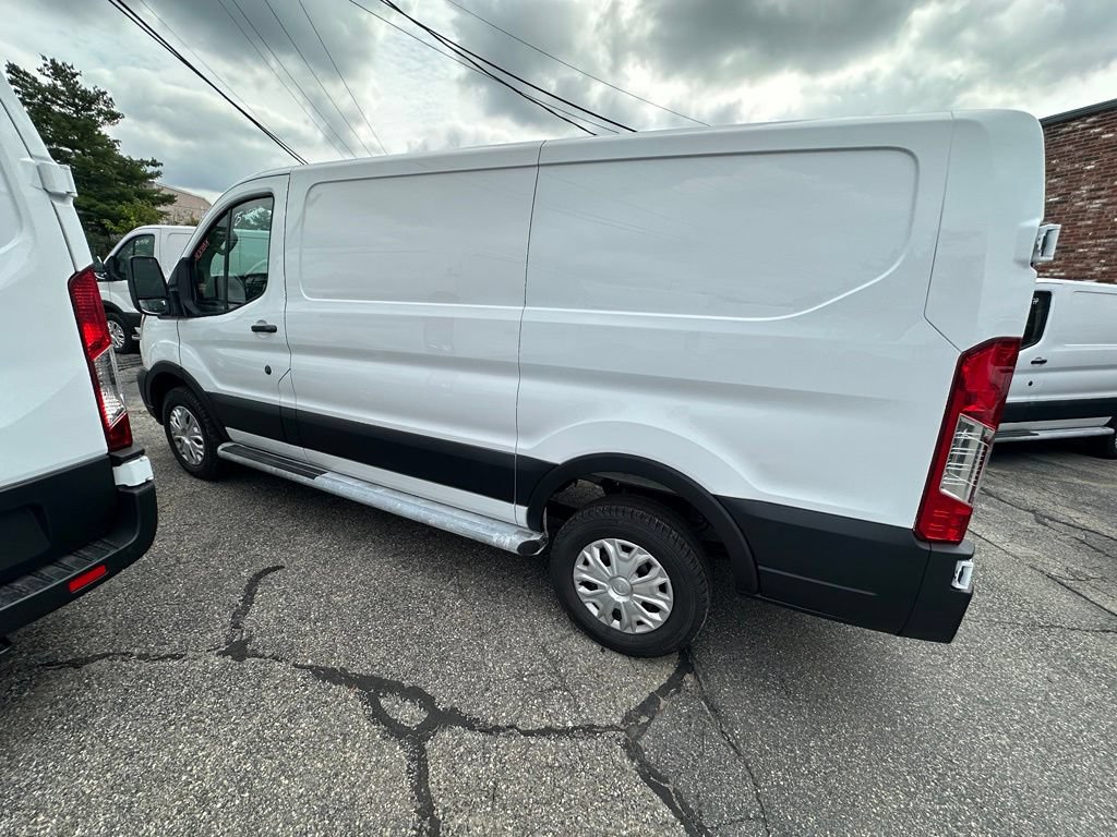 Used 2025 Ford Transit 250 Low Roof w/ Exterior Upgrade Package RWD image 13