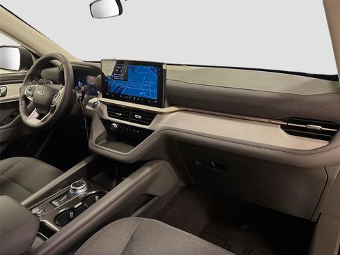 New 2026 Ford Explorer Active RWD image 28
