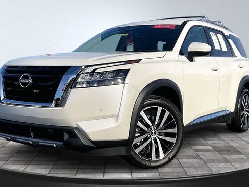 Certified 2024 Nissan Pathfinder Platinum w/ Cargo Package image 13