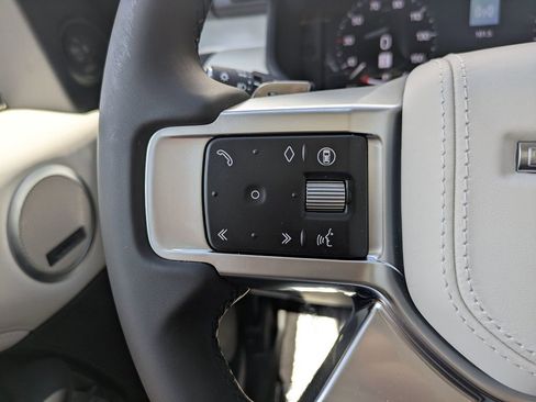 New 2026 Land Rover Discovery Limited Edition AWD/4WD image 27