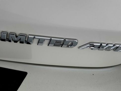Used 2019 Toyota Highlander Limited AWD/4WD image 38