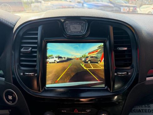 Used 2022 Chrysler 300 S RWD image 13